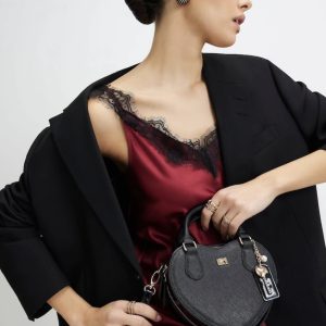 Heart Cross Body Bag in Black